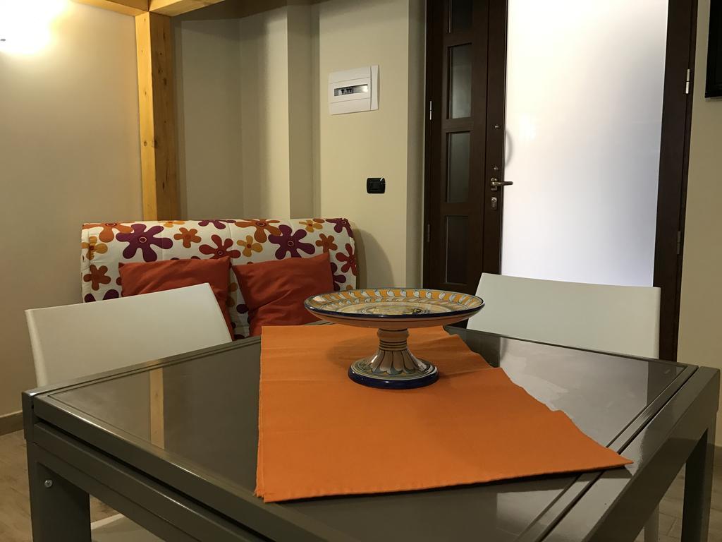 Loft Al Vicoletto Sul Mare Apartment Letojanni Bagian luar foto