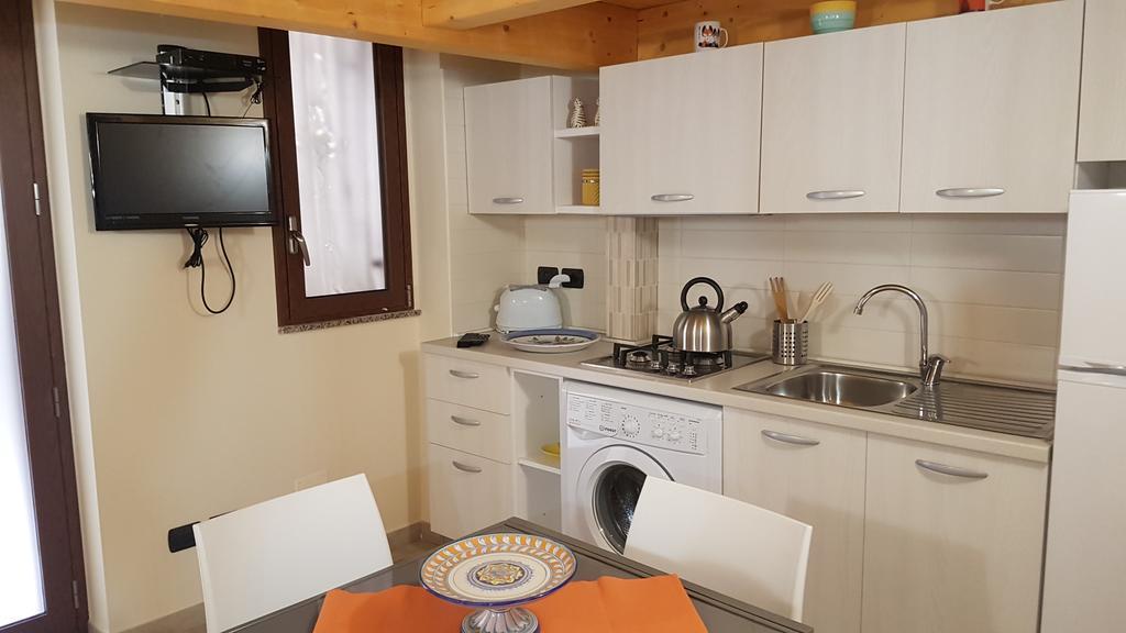 Loft Al Vicoletto Sul Mare Apartment Letojanni Bagian luar foto