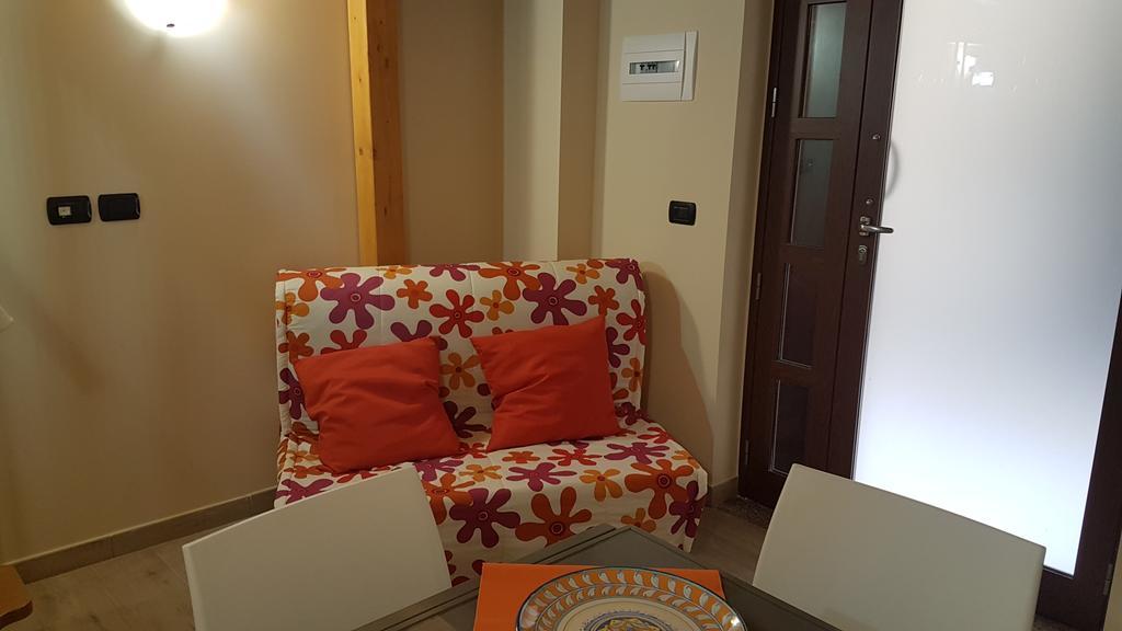 Loft Al Vicoletto Sul Mare Apartment Letojanni Bagian luar foto
